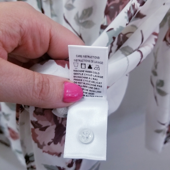 GENTLE FAWN Floral Blouse - Picture 6 of 7